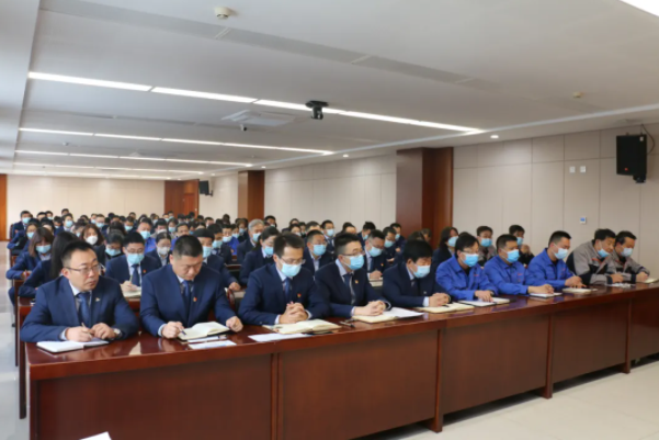 E8体育（中国）体育官方网站
召开2021年工作总结表彰暨2022年工作安排部署会议(图6)