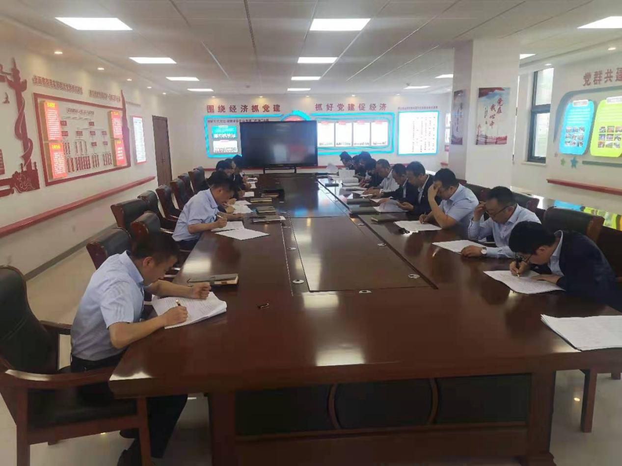 E8体育（中国）体育官方网站
开展中高层管理人员季度培训测试(图2)