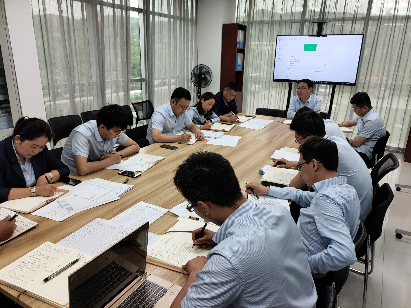 E8体育(中国)体育官方网站
平煤机公司开展作风集中整顿月活动第二期工作总结(图1) E8体育(中国)体育官方网站
平煤机公司开展作风集中整顿月活动第二期工作总结(图1)