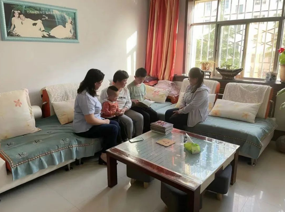 E8体育(中国)体育官方网站
开展女职工未成年子女关爱活动(图2) E8体育(中国)体育官方网站
开展女职工未成年子女关爱活动(图2)