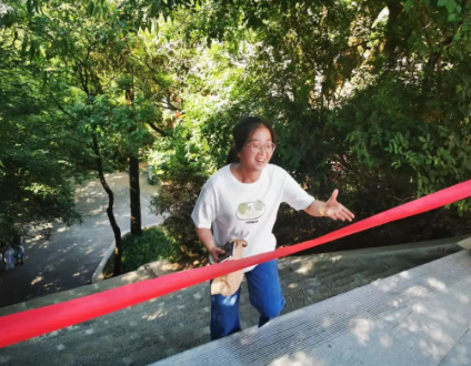 助力文旅市场 展示产投风采——E8体育（中国）体育官方网站
组织开展员工登山比赛活动(图10)