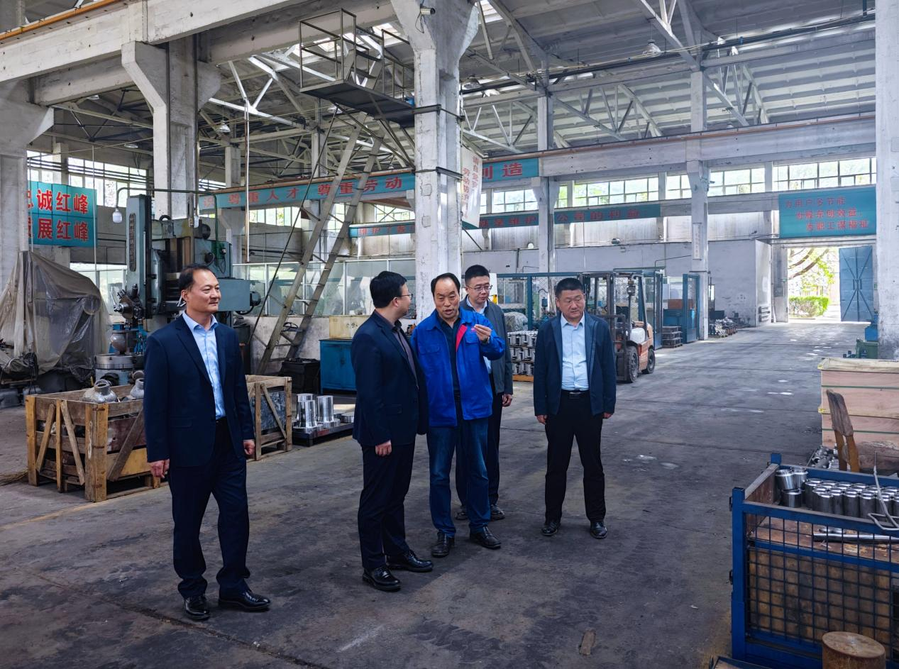 E8体育（中国）体育官方网站
赴红峰、虹光考察学习(图2)